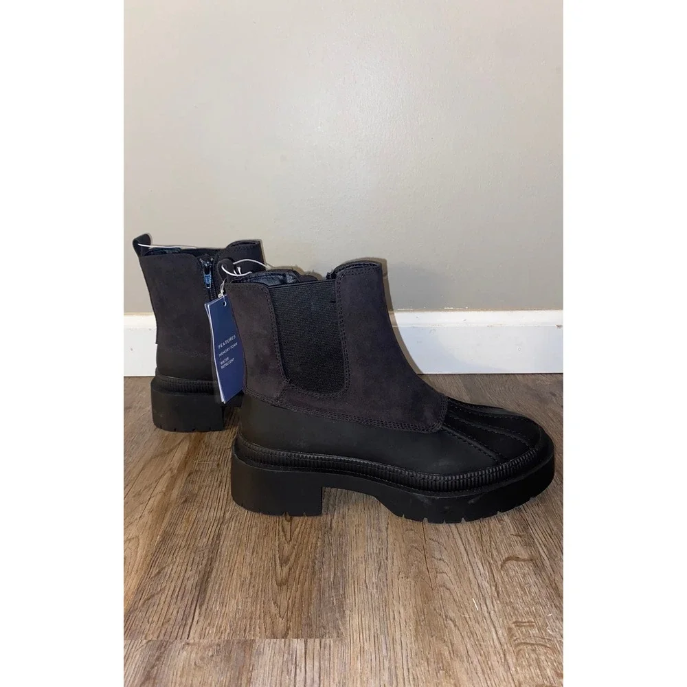 NWT Universal Thread Waterpoof‎ Black Boots sz 8